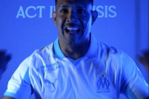 皇冠体育官方网站-队报：马赛后卫梅迪纳脚踝受伤，将缺席至9月上旬